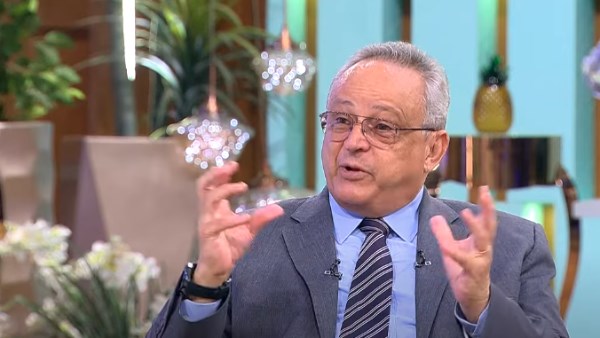 الدكتور أحمد زايد، مدير مكتبة الاسكندرية