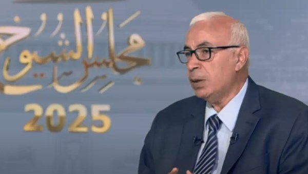 الكاتب الصحفي علي حسن 
