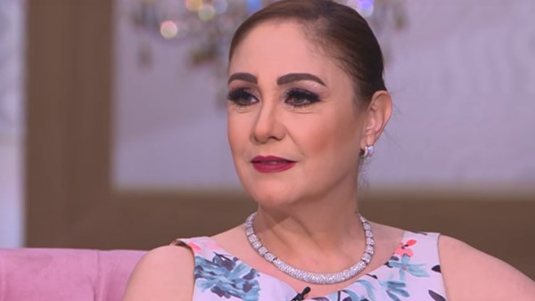 الفنانة شيرين