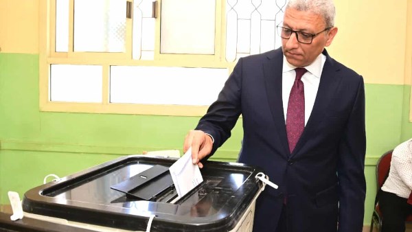وكيل أول مجلس النواب يدلي بصوته في انتخابات الشيوخ 2025