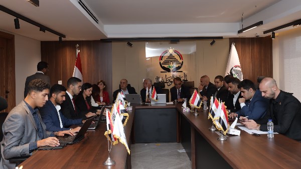 عمليات الجبهة الوطنية تواصل انعقادها لليوم الثاني من التصويت في انتخابات الشيوخ