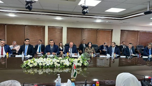نائب وزير السياحة والآثار 