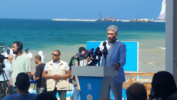 وزير السياحة والآثار 
