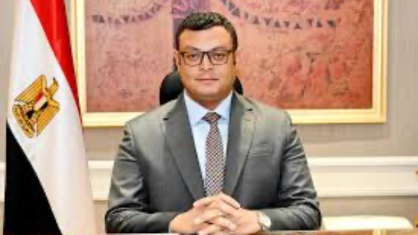 وزير الإسكان يتابع ملف تقنين الأراضي بالعبور الجديدة والشروق