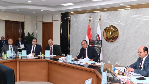 المهندس محمد شيمي وزير قطاع الأعمال العام 