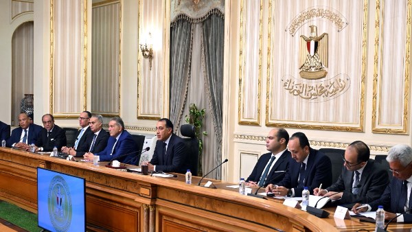 مجلس الوزراء يستعرض مع الغرف التجارية مبادرة خفض الأسعار وتوسيع الأوكازيون الصيفي