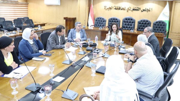 نائب محافظ الجيزة تعقد اجتماعا للوقوف على خطوات تنظيم المهرجان الدولي للتمور بالواحات البحرية