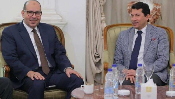 وزير الشباب والرياضة مع المهندس ياسر ادريس