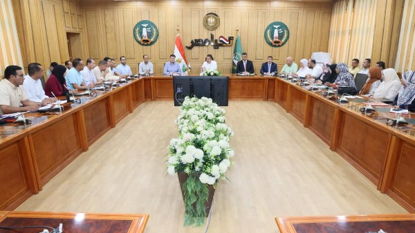 اجتماع محافظ المنوفية 