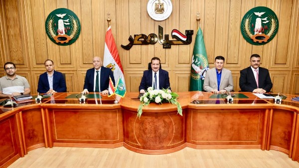 اجتماع محافظ المنوفية 