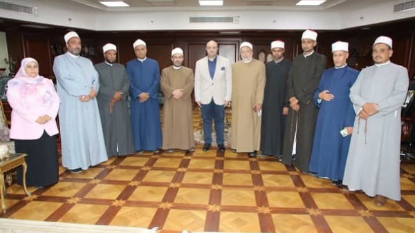 محافظ بني سويف وقافلة الازهر 