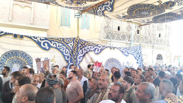 توافد الناخبين على لجان انتخابات مجلس الشيوخ بأسيوط 