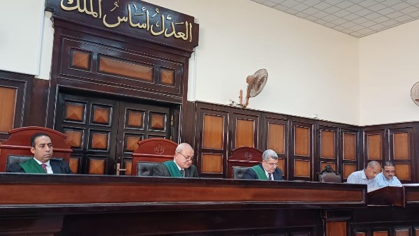 هيئة الدائرة الثالثة بمحكمة جنايات أسيوط