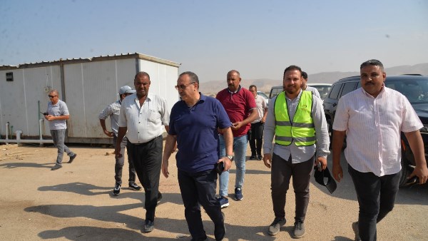 محافظ أسيوط يتفقد مشروع مجمع صناعات الرمان المتكامل بالبداري باستثمارات 600 مليون جنيه