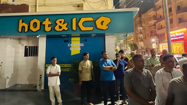 مشاجرة بين عمال محلين للعصائر والحلويات بحي شرق سوهاج