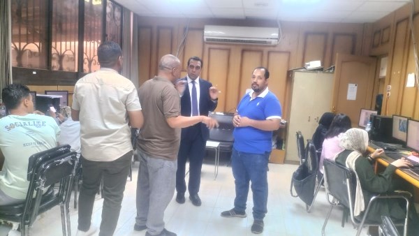 جولة نائب محافظ قنا 