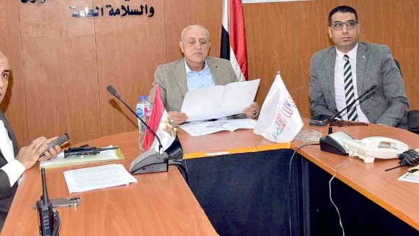 الأقصر ترفع شعار الانضباط في أول أيام التصويت.. والمحافظ يتابع على مدار الساعة