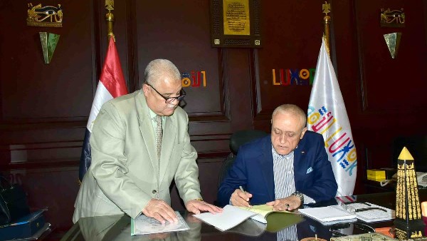 محافظ الأقصر يعتمد تنسيق المرحلة الثالثة للقبول بالثانوية العامة ونتيجة الدور الثاني للشهادة الإعدادية