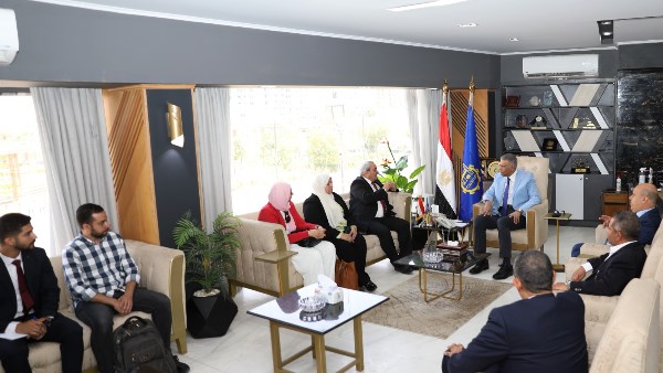 محافظ أسوان: أجرينا دراسات جدوى لتشغيل المنطقة اللوجستية المتكاملة بأبوسمبل