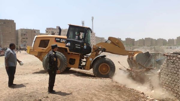 إزالة التعديات بأسوان