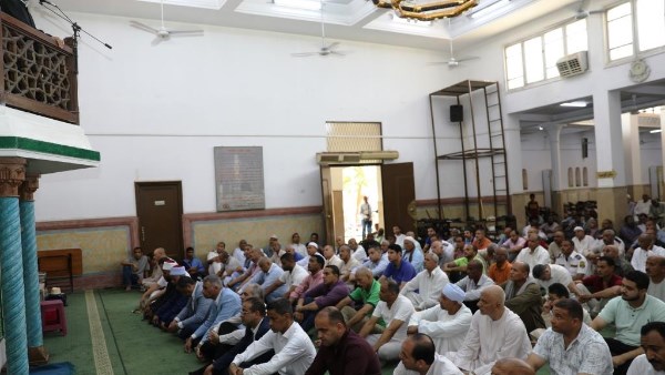 محافظ أسوان: الاستماع لمطالب واحتياجات المواطنين لوضع حلول عاجلة