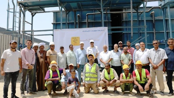 محافظ أسوان يتابع معدلات الإنجاز بمشروع محطة صرف صحى النصراب