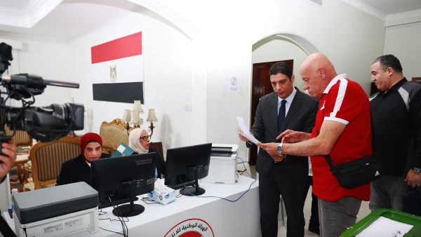بعثة منتخب السلة الأولمبي في البحرين تشارك في انتخابات مجلس الشيوخ