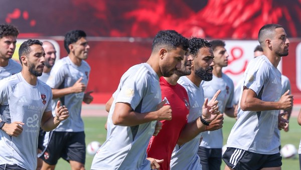 بين مستبعد ومصاب.. الأهلي يخسر 9 لاعبين أمام غزل المحلة في الدوري