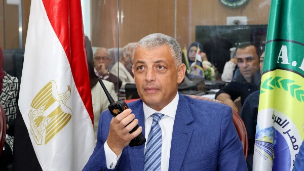 محافظ الإسماعيلية : لا توجد أيَّة معوقات أو مشاكل تم رصدها خلال اليوم الأول لاستحقاق الشيوخ