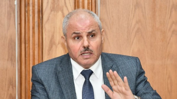 رئيس جامعة قناة السويس 