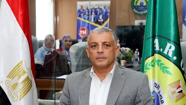 محافظ الإسماعيلية يتابع فتح لجان إعادة انتخابات مجلس الشيوخ عقب الاستراحة