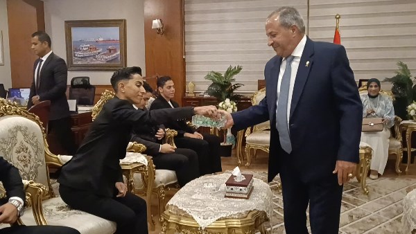محافظ بورسعيد يستقبل منسق مبادرة بالشباب نقدر