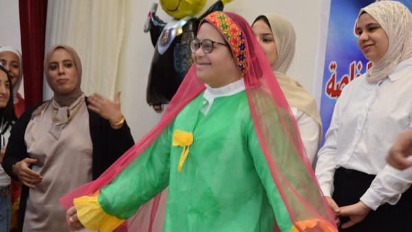 نائب محافظ بورسعيد  ومدير التعليم  يشهدان حفل تخرج دفعة جديدة من طلاب مدارس التربية الخاصة