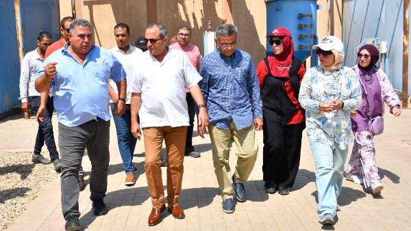 محافظ بورسعيد يتفقد محطة رفع ومعالجة الصرف الصحي بمشروع ناصر 