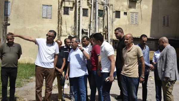 محافظ بورسعيد يتفقد "منطقة القنال الداخلي" بحي العرب