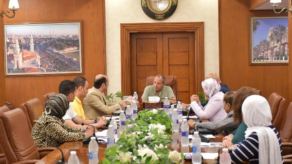 محافظ بورسعيد يتدخل لإنهاء مشكلة مرضى زراعة الكُلى