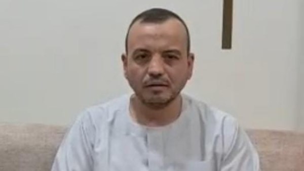 والد الطالبة عائشة