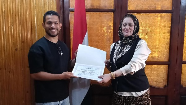 رئيس مدينة بيلا 