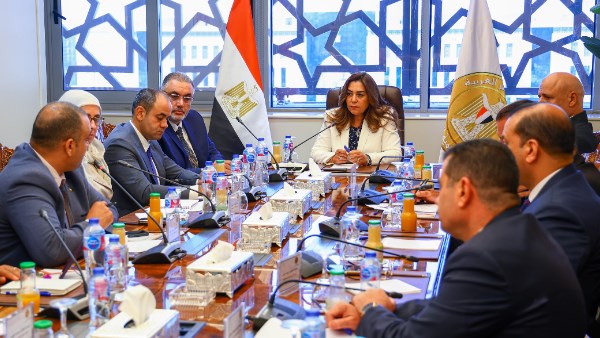 اجتماع وزيرة التنمية المحلية 