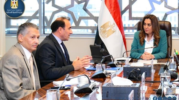 اجتماع وزيرة التنمية المحلية