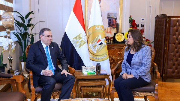 وزيرة التنمية المحلية 