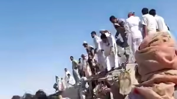 الوزير: فصل فوري وتشديد العقوبة على المتسببين في حادث قطار مطروح