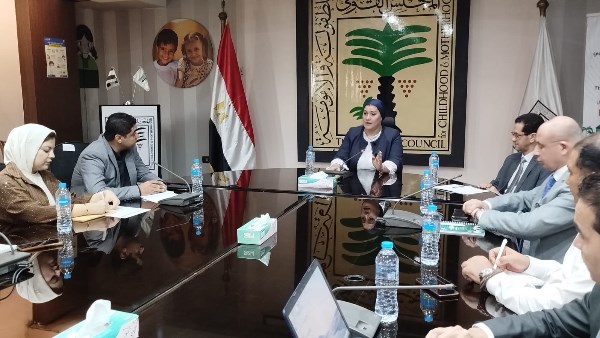 رئيسة المجلس القومي للطفولة والأمومة تلتقي وفدًا من الاتحاد المصري للكيانات الشبابية