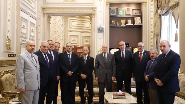 وزير العدل الأسبق يهنئ رئيس محكمة النقض بمنصبه الرفيع