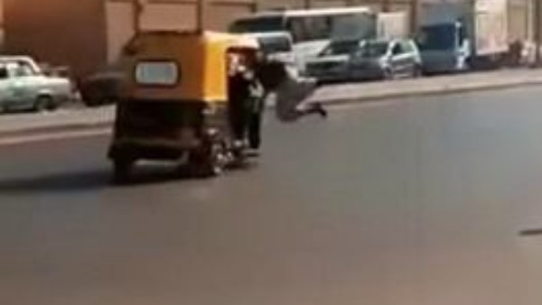 القبض على سائق توك توك صدم فتاة بالإسكندرية