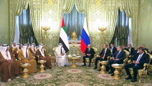 بن زايد : حجم التبادل التجاري بين الإمارات وروسيا بلغ 11 مليار دولار