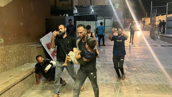 وسائل إعلام فلسطينية: 13 شهيدًا في قطاع غزة منذ فجر الخميس وحتي الآن