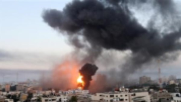 إنفجار  مصنع شركة 