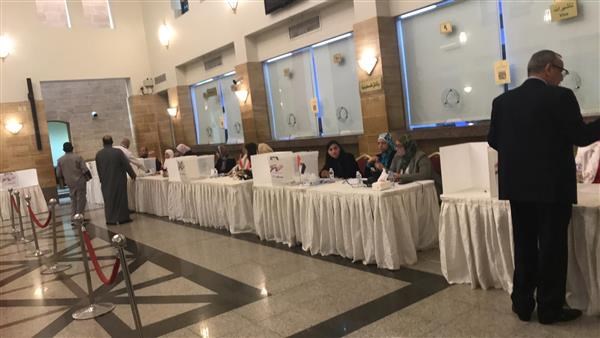 العملية الانتخابية في مقر السفارة بالسعودية 