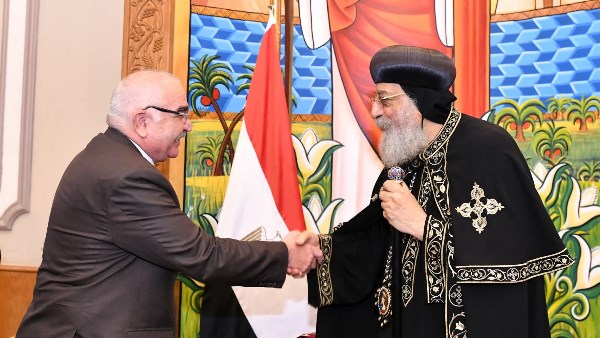 البابا تواضروس يستقبل رئيس هيئة قضايا الدولة